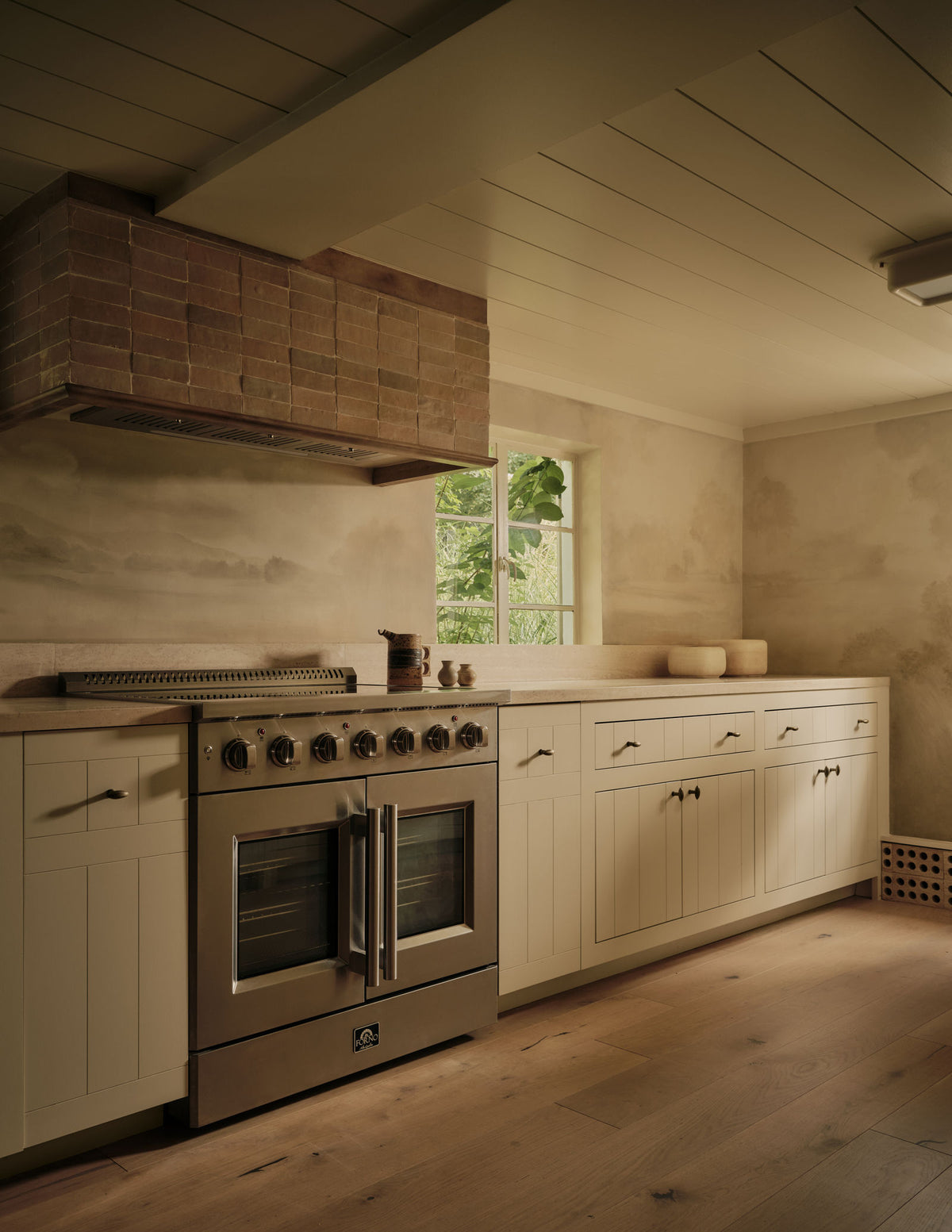 Hill Street kitchen, Montana Labelle Design