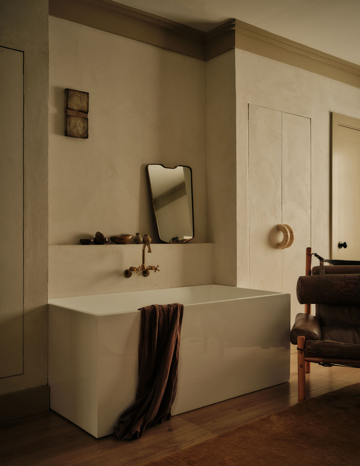 Hill Street bathroom, Montana Labelle Design