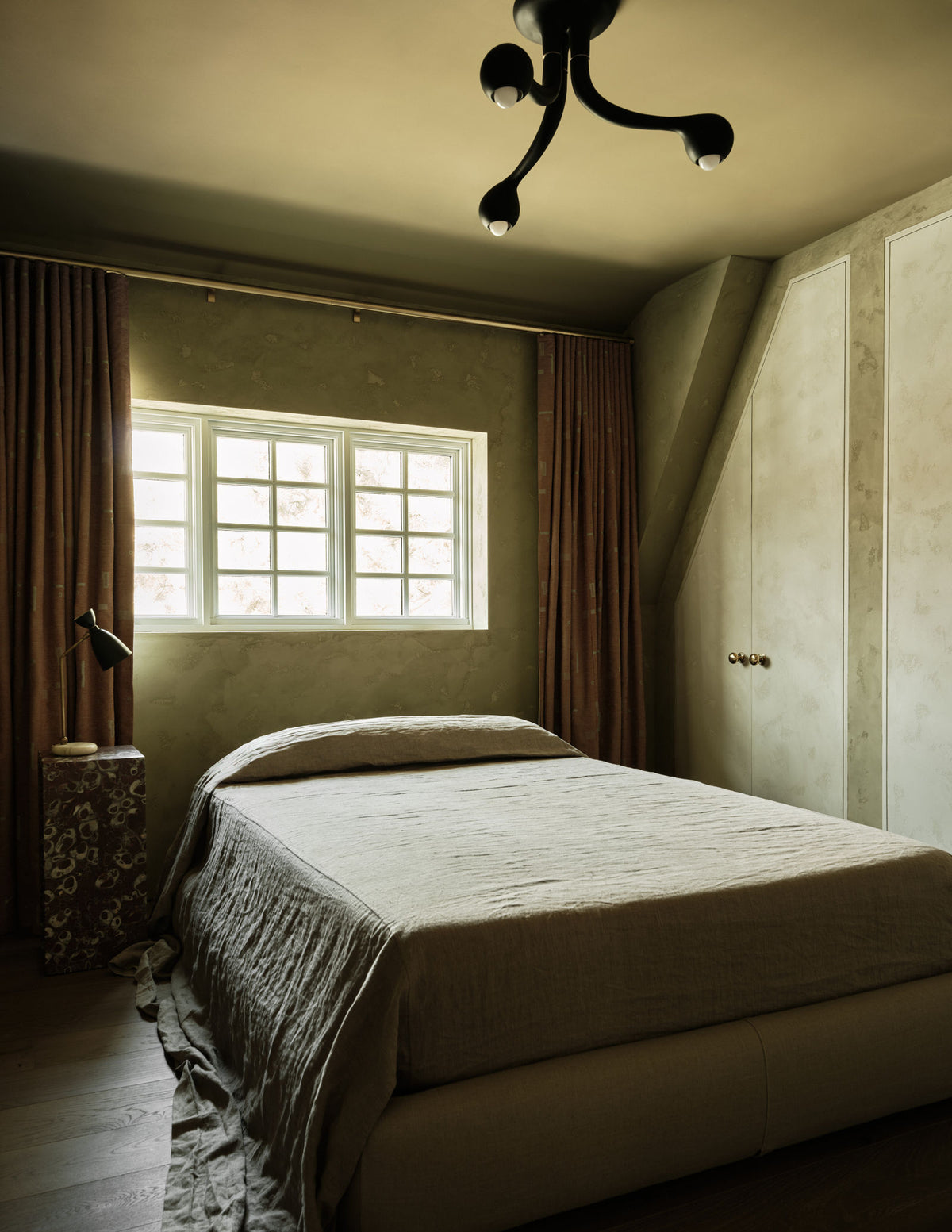 Rowanwood guest bedroom, Montana Labelle Design