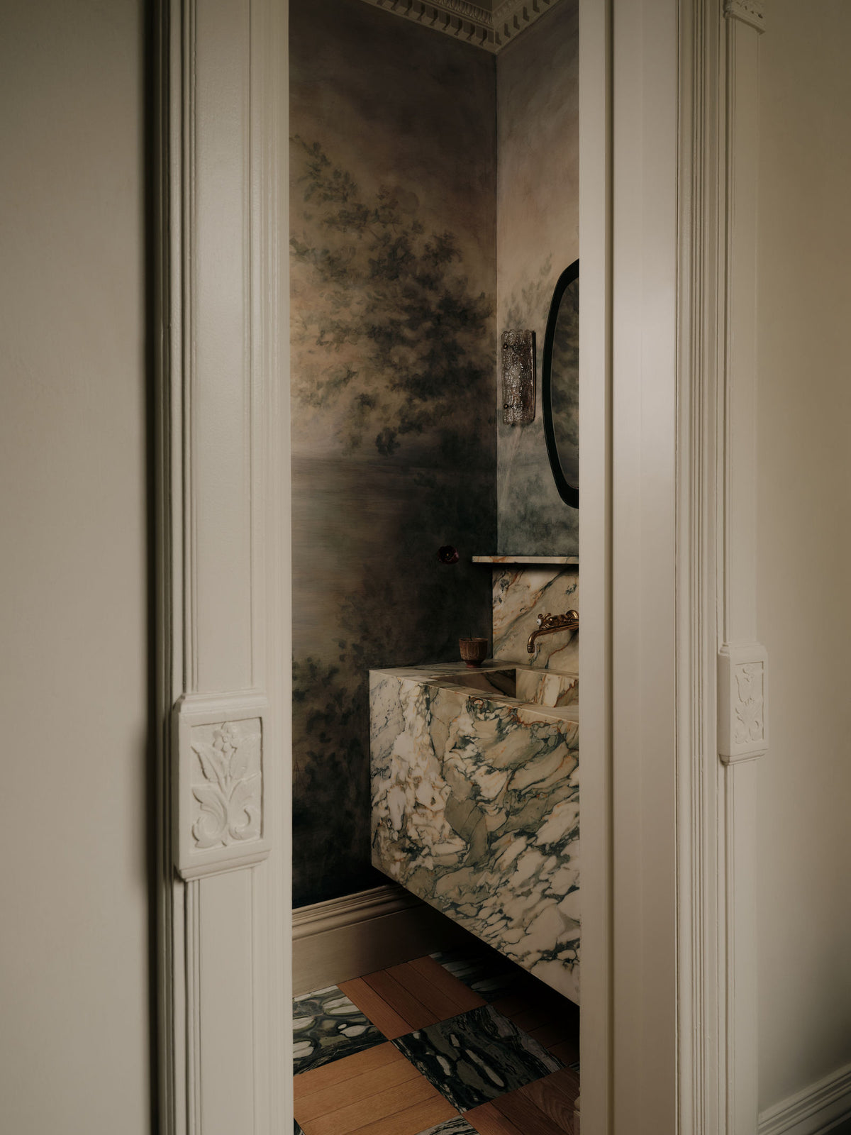 Brooklyn Townhouse powder room, Montana Labelle Design